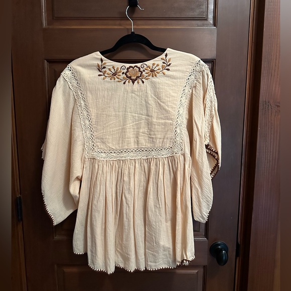 Chasing Unicorns Blouse - Picture 2 of 5